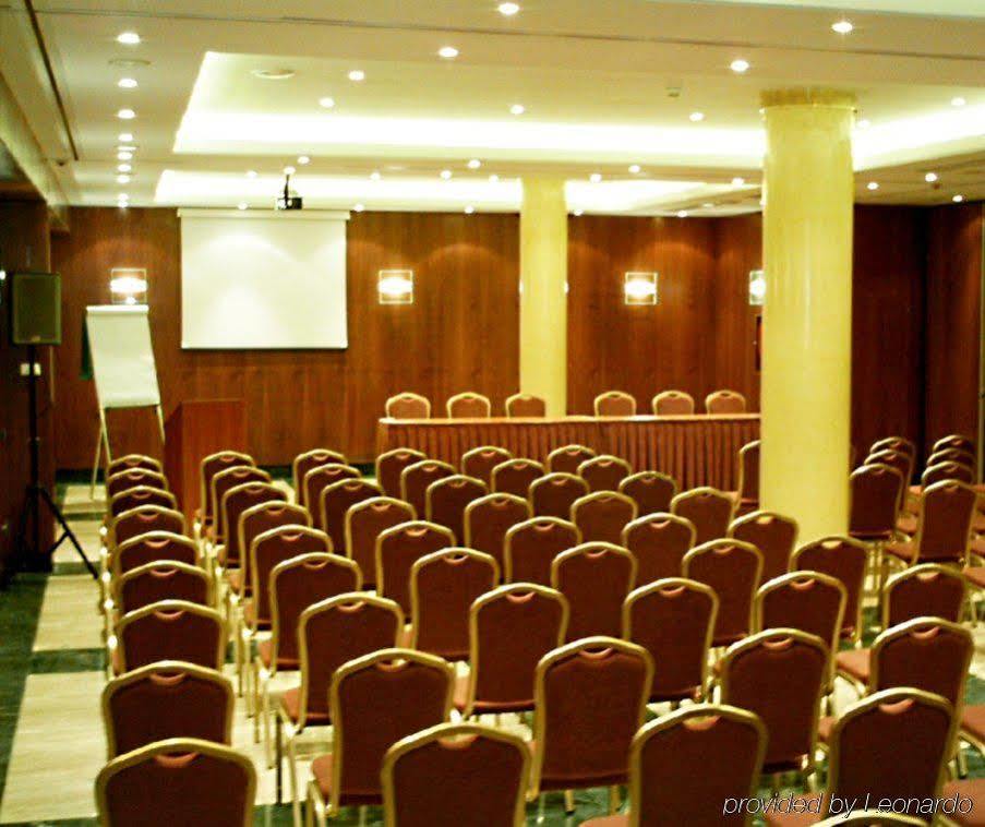 Hotel Amadeus Valladolid Instalações foto